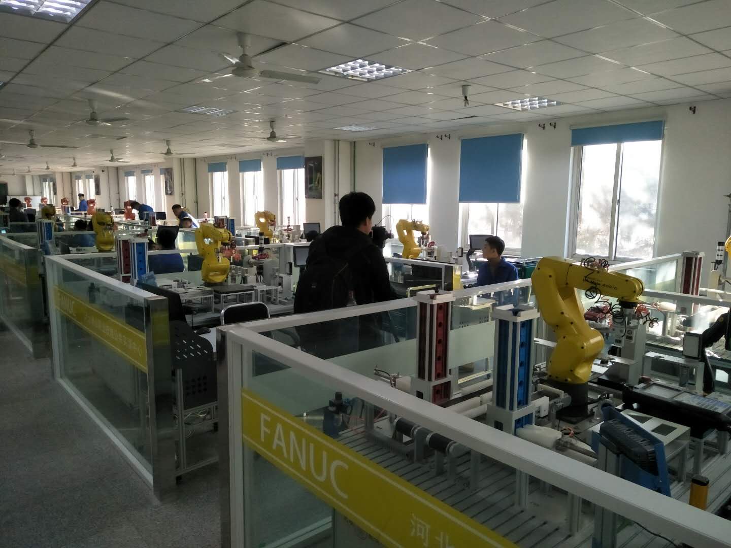 720°全景展示唐山劳动技师学院