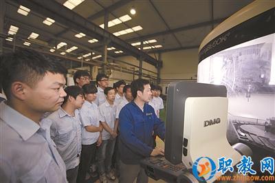 1468308238147064848.jpg 22.jpg